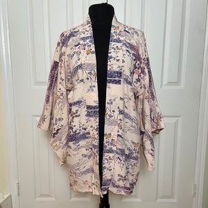 Pink Silk Vintage Kimono in Excellent Condition